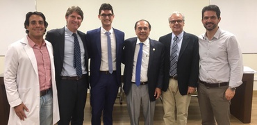 O professor da FATESA, Dr. Victor Campos, defendeu seu Mestrado ontem na FMRP-USP