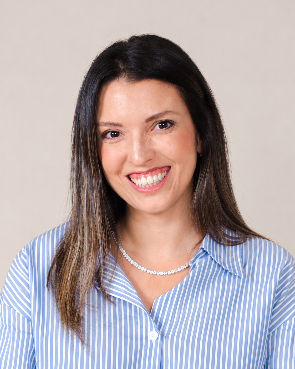 Profa. Ma. Paula Mota Vasconcelos